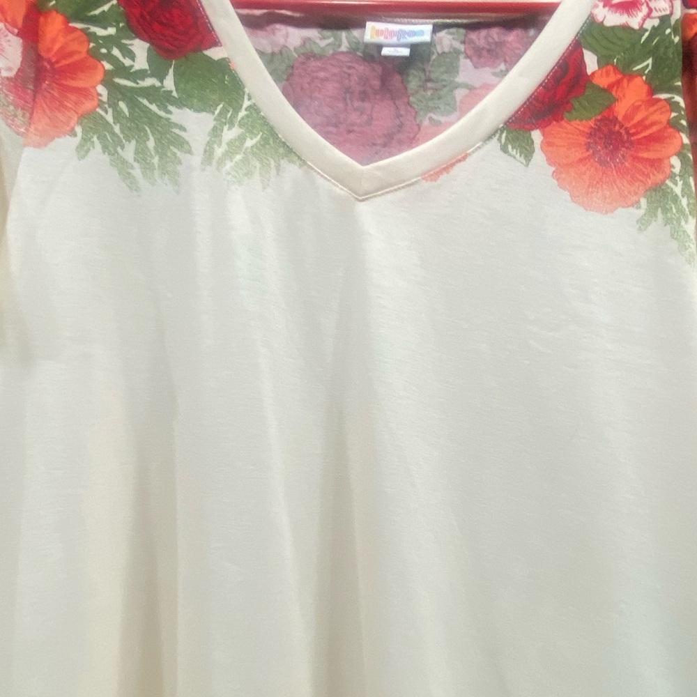 LuLaRoe Cream Top with Red and Green Floral Design - Picture 5 of 7
